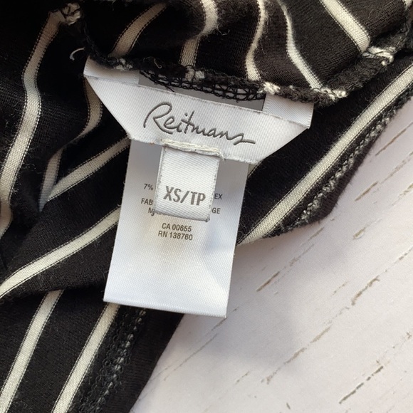 Reitmans Tank Top Reversible Striped Black and White - Picture 11 of 14